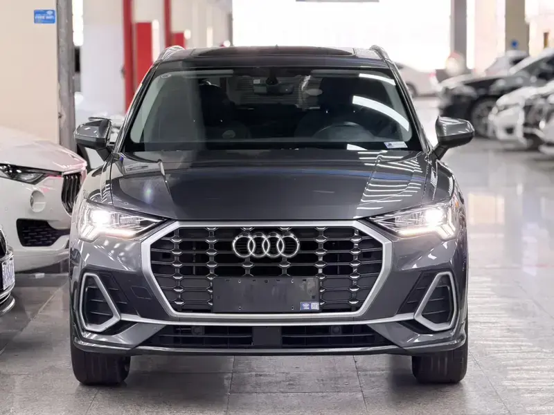 2023 Audi Q3 с пробегом 87 000 км