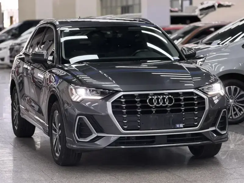 2023 Audi Q3 с пробегом 87 000 км