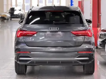 2023 Audi Q3 с пробегом 87 000 км