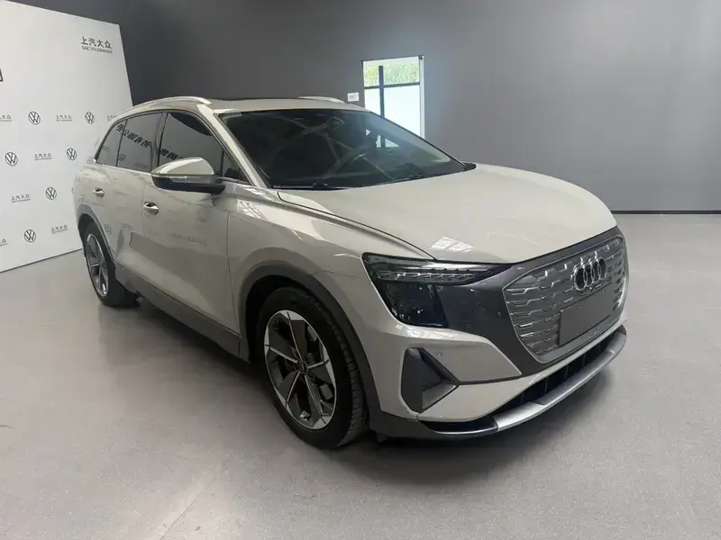 2022 Audi Q5 e-tron с пробегом 55 400 км