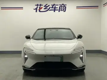 2025 Avatr 06 с пробегом 27 000 км