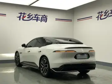 2025 Avatr 06 с пробегом 27 000 км