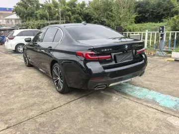 2023 BMW 5 серии с пробегом 43 000 км