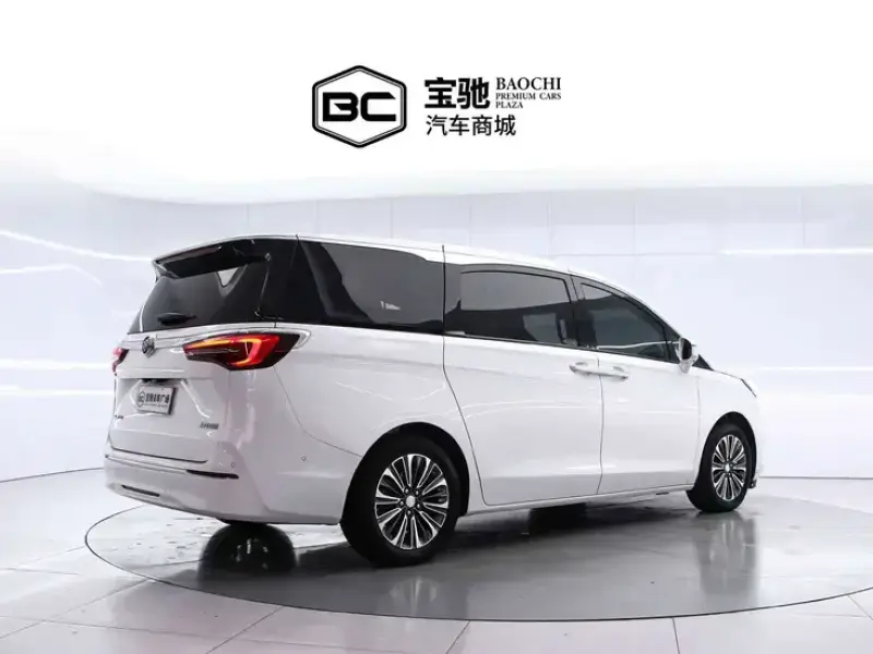 2022 Buick GL8 с пробегом 37 000 км