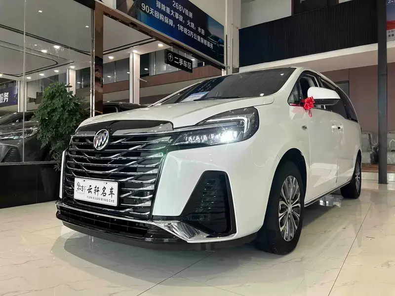 2023 Buick GL8 с пробегом 39 000 км
