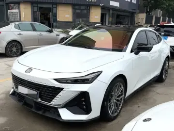 2023 Changan UNI-V с пробегом 40 000 км