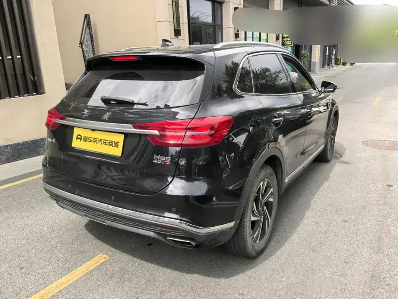 2022 Hongqi HS5 с пробегом 56 200 км