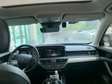 2022 Hongqi HS5 с пробегом 56 200 км