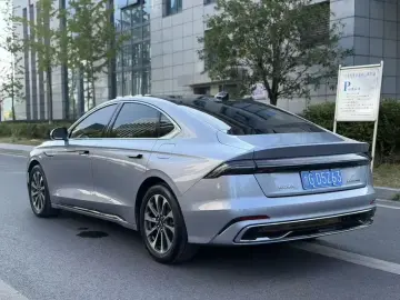 2024 Lincoln Z с пробегом 26 000 км