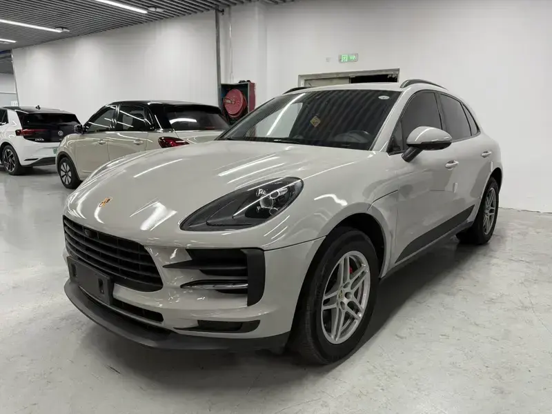 2021 Porsche Macan с пробегом 67 000 км