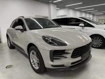 2021 Porsche Macan с пробегом 67 000 км