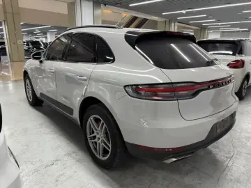2021 Porsche Macan с пробегом 67 000 км