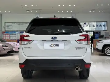 2024 Subaru Forester с пробегом 28 000 км