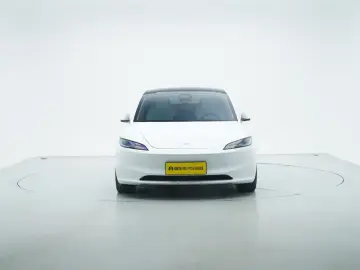 2023 Tesla Model 3 с пробегом 54 100 км