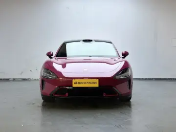 2024 Xiaomi SU7 с пробегом 12 400 км