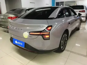 2025 Xpeng Mona M03 с пробегом 14 000 км