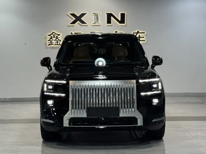 2025 Zeekr 9X с пробегом 100 км