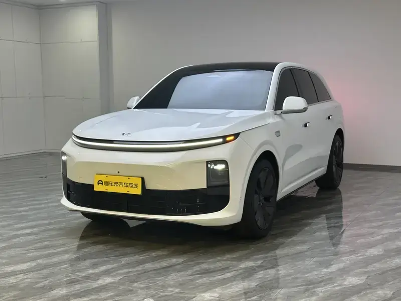 2024 Li Auto (Lixiang) L6 с пробегом 49 100 км