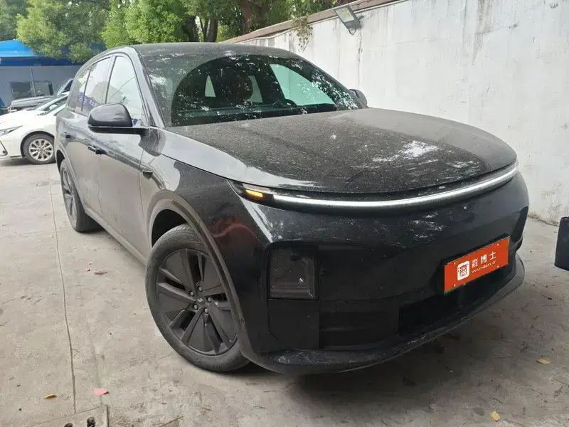 2024 Li Auto (Lixiang) L6 с пробегом 47 000 км