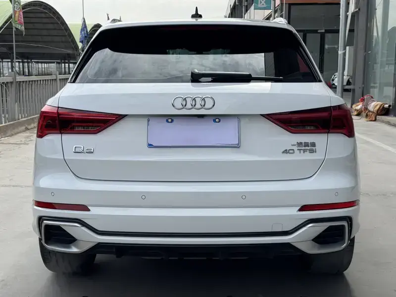 2023 Audi Q3 с пробегом 27 000 км