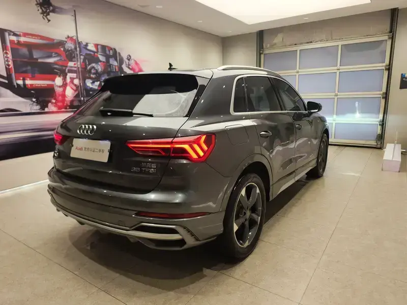 2019 Audi Q3 с пробегом 60 000 км