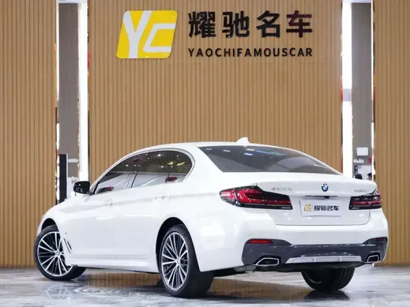 2023 BMW 5 серии с пробегом 52 600 км