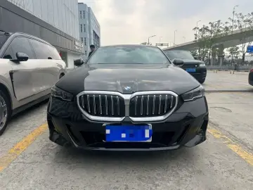 2026 BMW 5 серии с пробегом 4 800 км