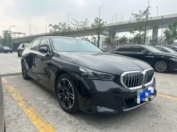 2026 BMW 5 серии с пробегом 4 800 км