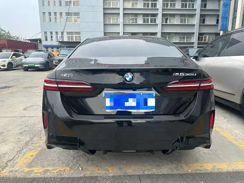 2026 BMW 5 серии с пробегом 4 800 км