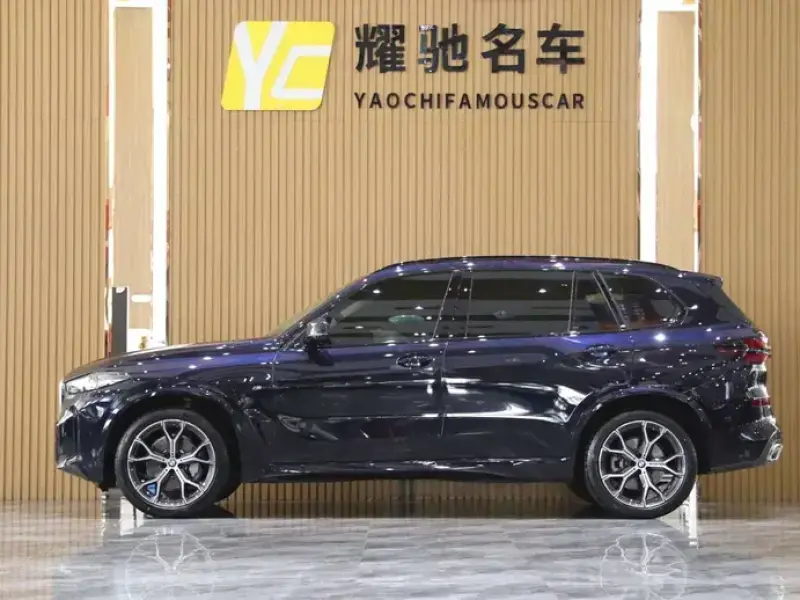 2023 BMW X5 с пробегом 5 500 км