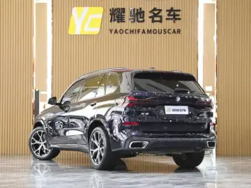 2023 BMW X5 с пробегом 5 500 км