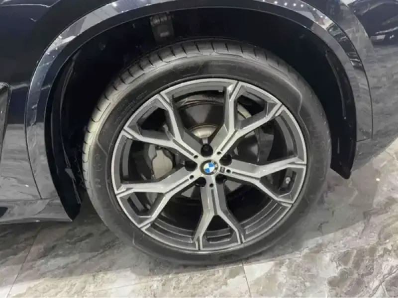 2023 BMW X5 с пробегом 5 500 км