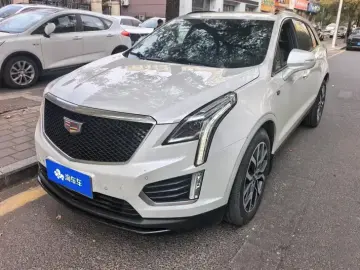 2022 Cadillac XT5 с пробегом 26 000 км