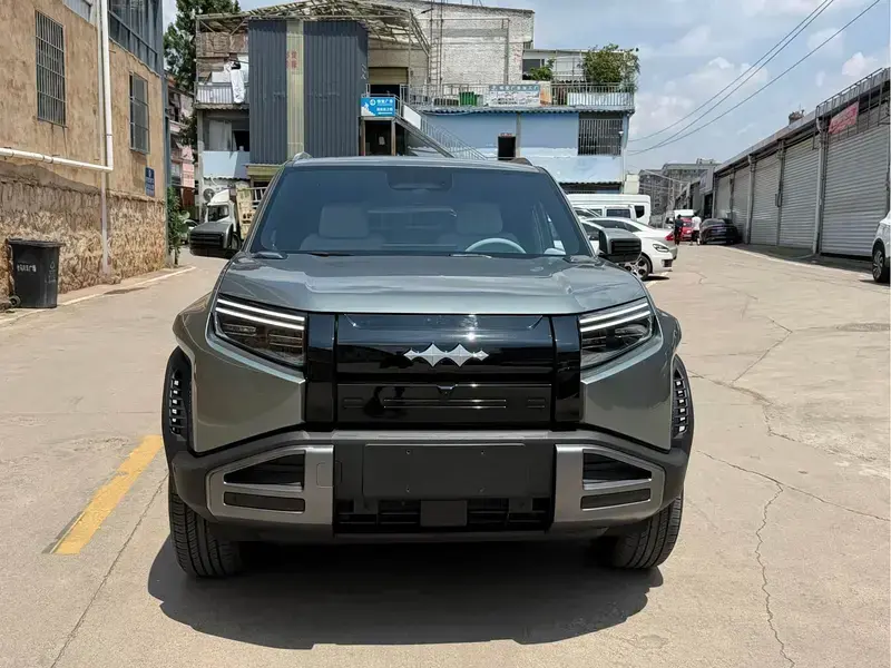 2025 BYD FangChengBao Titanium 3 с пробегом 13 000 км