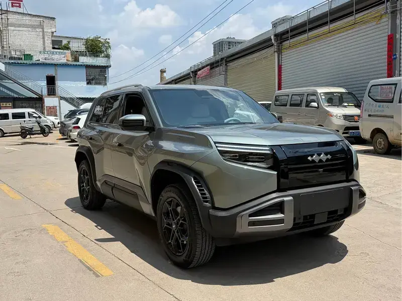 2025 BYD FangChengBao Titanium 3 с пробегом 13 000 км