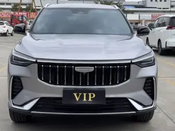2026 Geely Atlas с пробегом 4 000 км