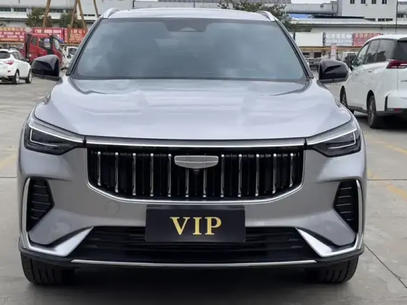 2026 Geely Atlas с пробегом 4 000 км