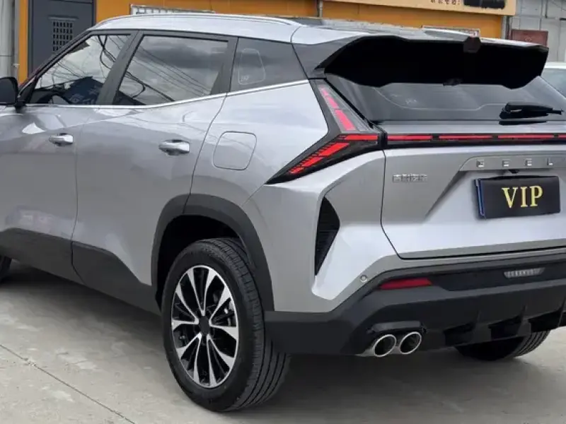 2026 Geely Atlas с пробегом 4 000 км