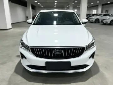 2022 Geely Emgrand с пробегом 31 000 км