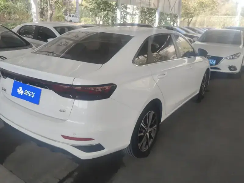 2022 Geely Emgrand с пробегом 84 000 км