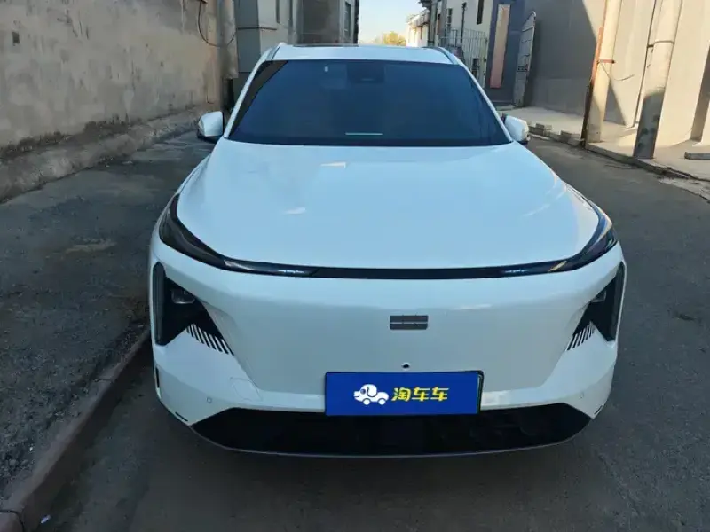 2024 Geely Galaxy L7 с пробегом 88 000 км
