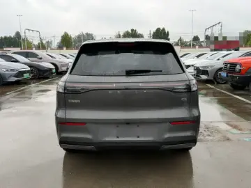 2026 Geely Galaxy E5 с пробегом 47 000 км