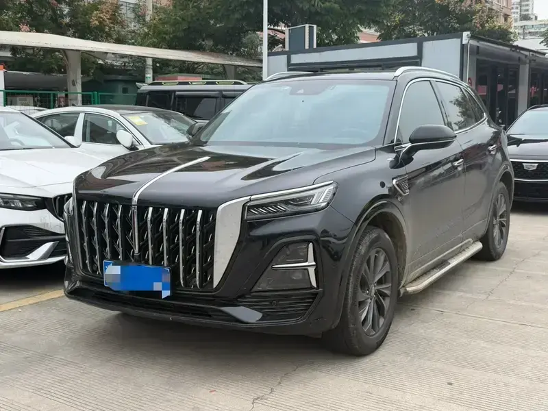 2023 Hongqi HS5 с пробегом 48 000 км