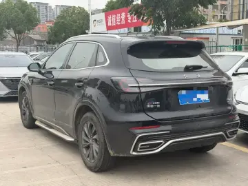 2023 Hongqi HS5 с пробегом 48 000 км