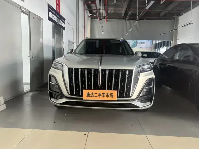 2024 Hongqi HS5 с пробегом 36 400 км