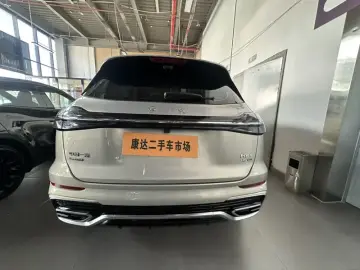 2024 Hongqi HS5 с пробегом 36 400 км
