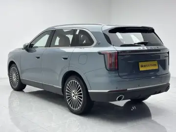 2026 JETOUR X70L с пробегом 9 900 км