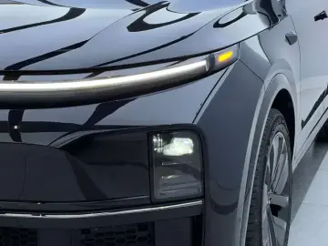 2024 Li Auto (Lixiang) L7 с пробегом 30 000 км