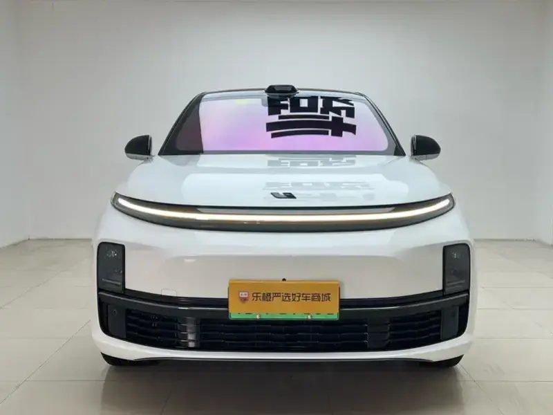2024 Li Auto (Lixiang) L7 с пробегом 21 000 км
