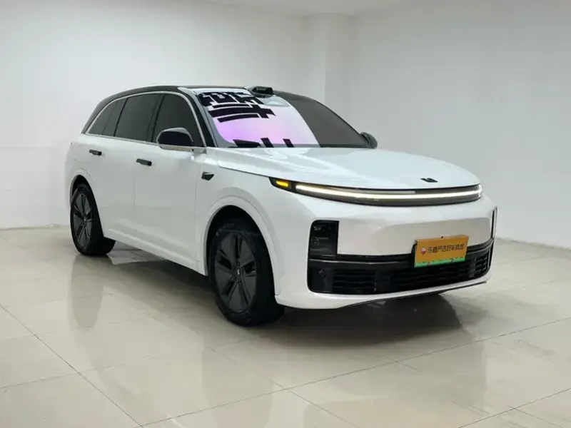 2024 Li Auto (Lixiang) L7 с пробегом 21 000 км